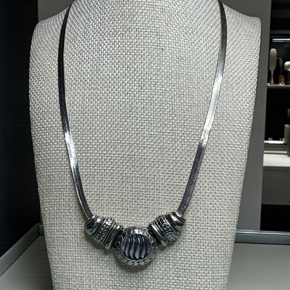 🐥 Herringbone chain with sliding stone pendant - Picture 2 of 3